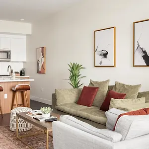 Modern Allure Lifestyle - View - Zuni Lofts Holiday home